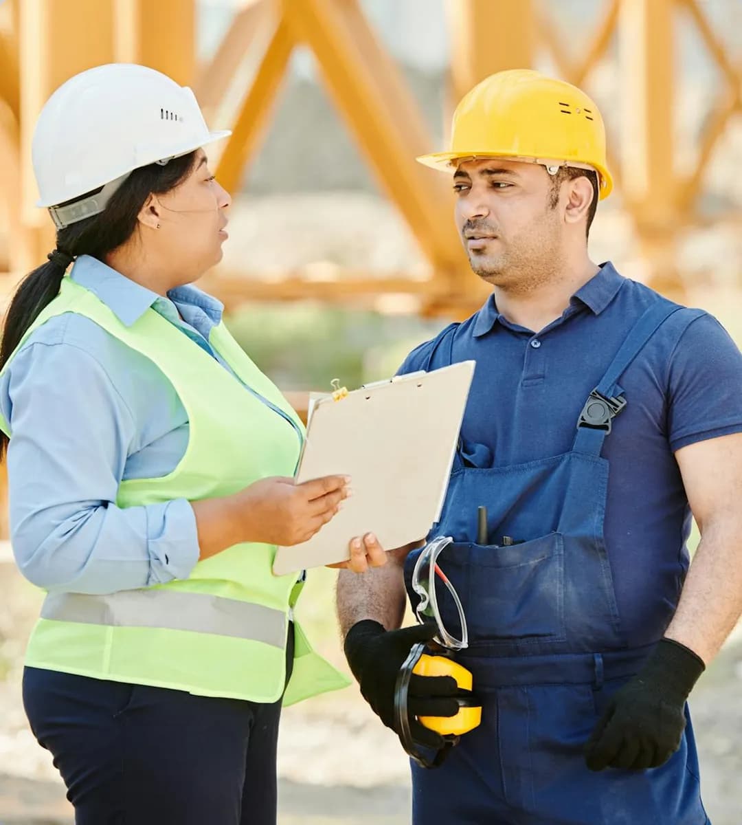 Workers using ArrayQ Dashboard